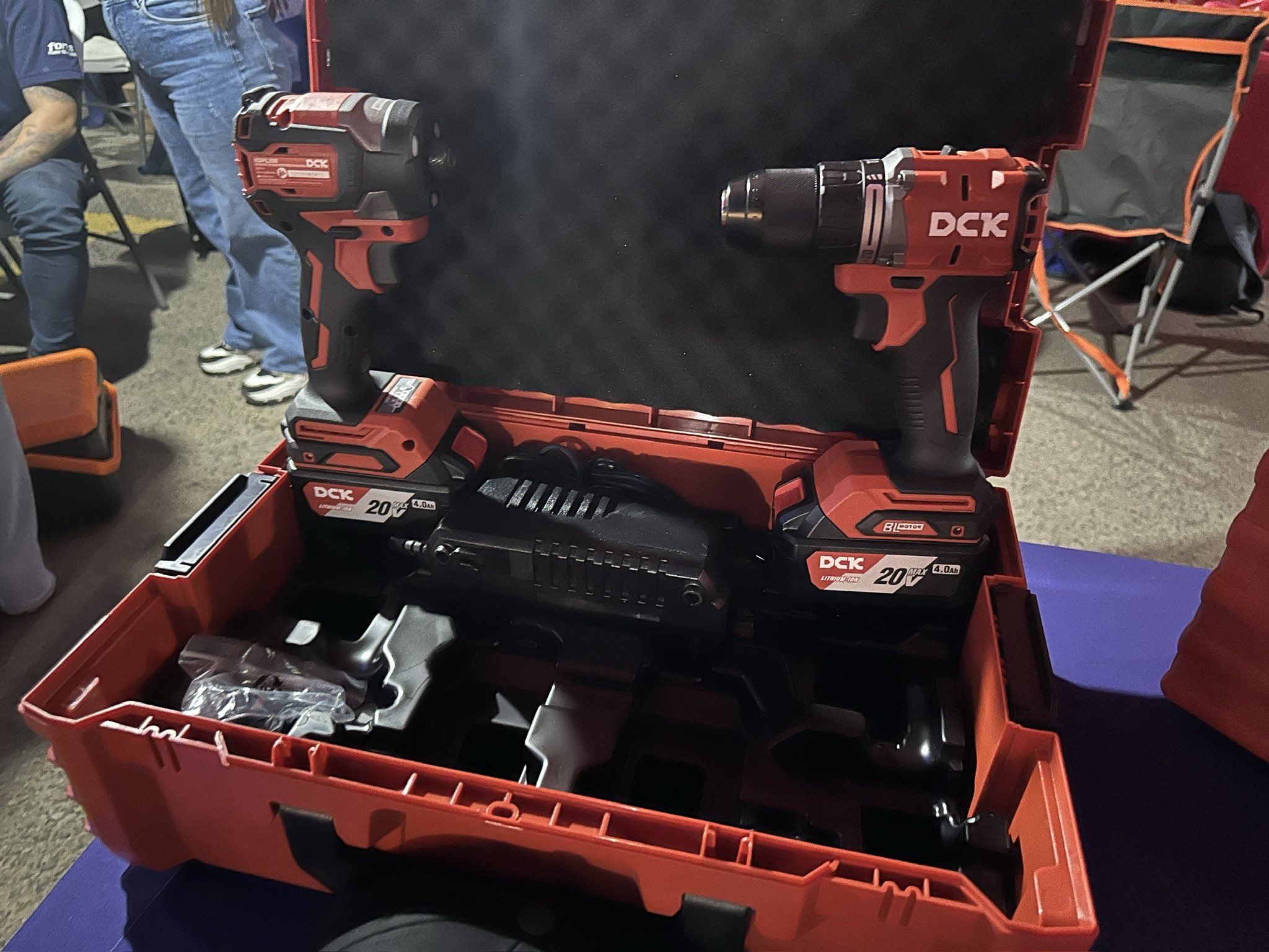 0F0941E3-E3CD-460D-8686-87B9DE5955A8_1_102_o