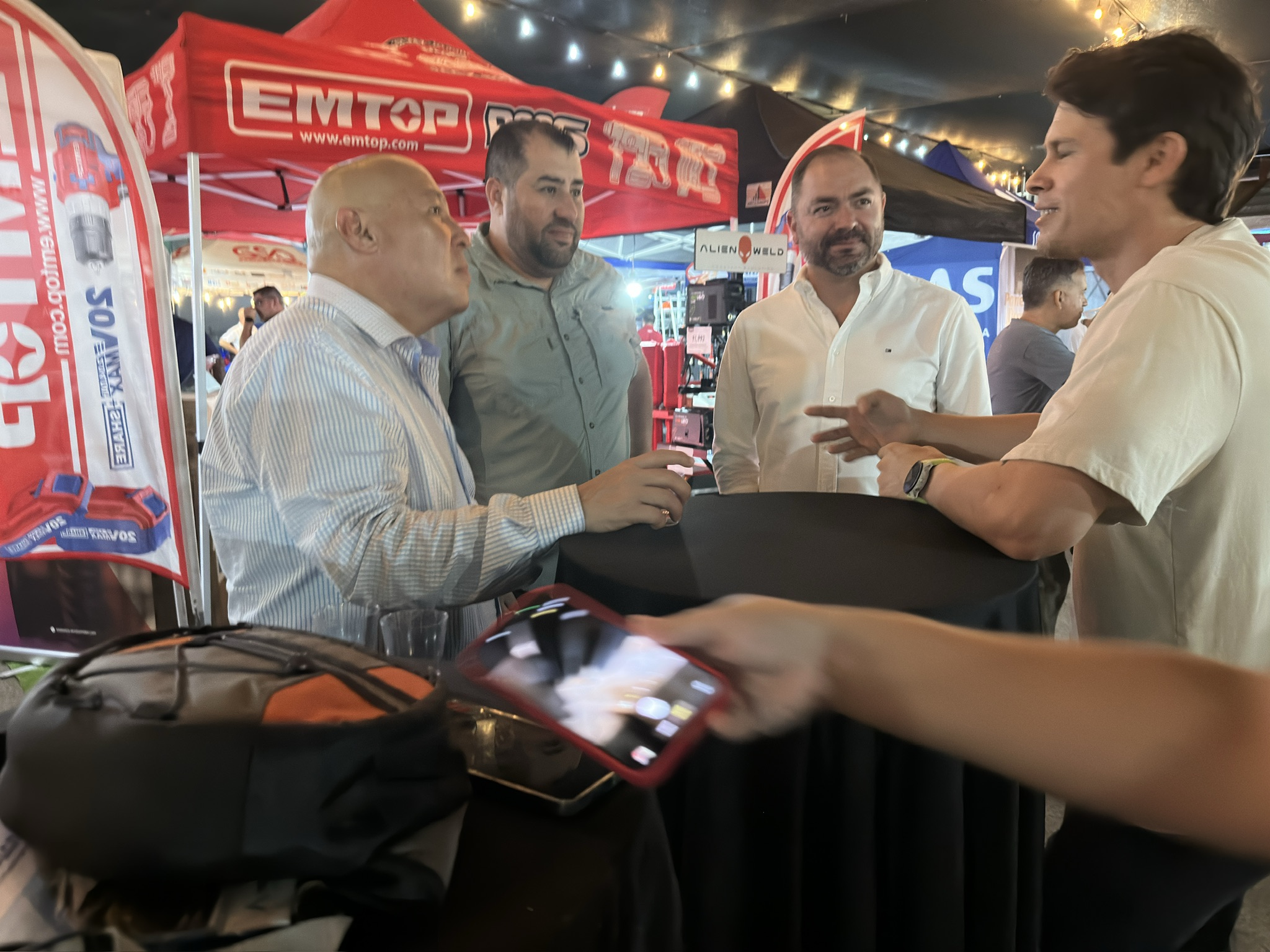 1F028943-1E9A-48E0-A4E8-0724D31FBD6B_1_102_o